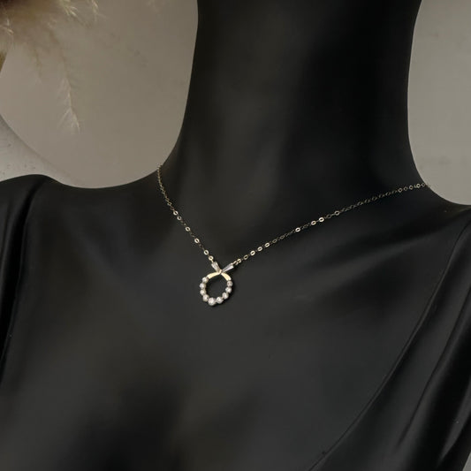 BOWTIE CHARM NECKLACE