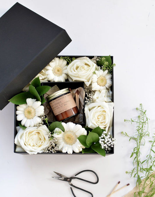🌸 Luxury Flower Gift Box – Fresh Blooms in Elegant Packaging | Dubai Delivery 🌸