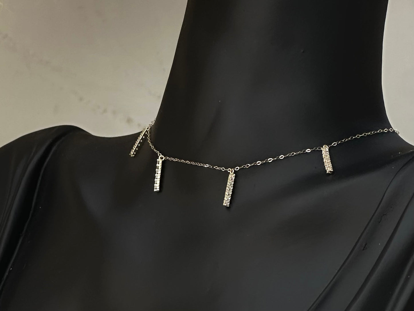 DECO DROP NECKLACE
