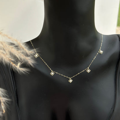 CLOVER STATION NECKLACE